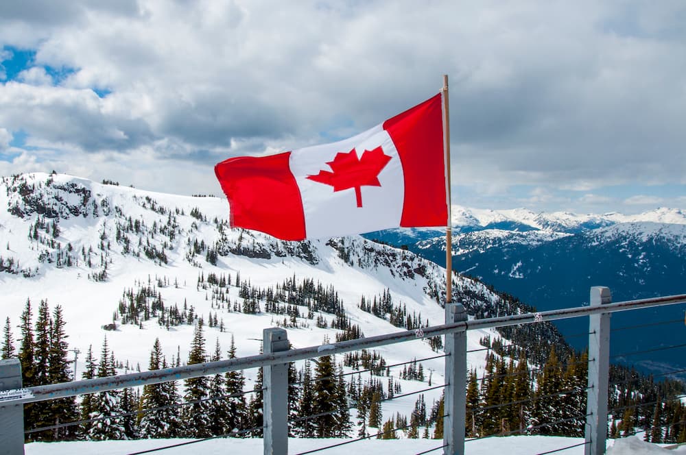 Whistler skigebied met de Canadese vlag