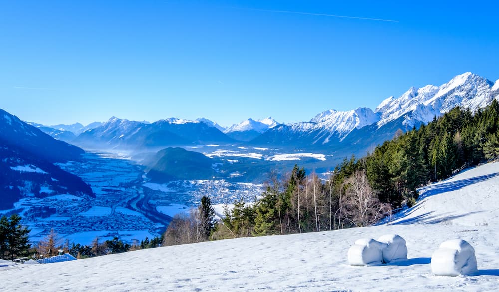 Wintersport in Seefeld in Oostenrijk: Mosern met bergen