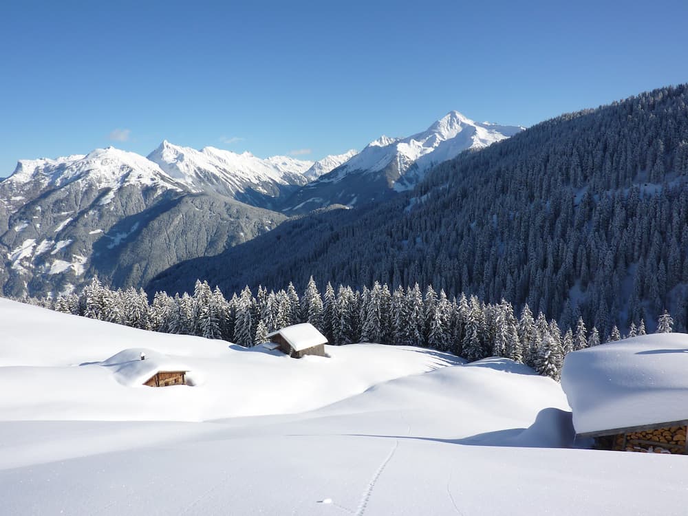Wintersport in Oostenrijk: Karinthi&euml; met bergen en sneeuw