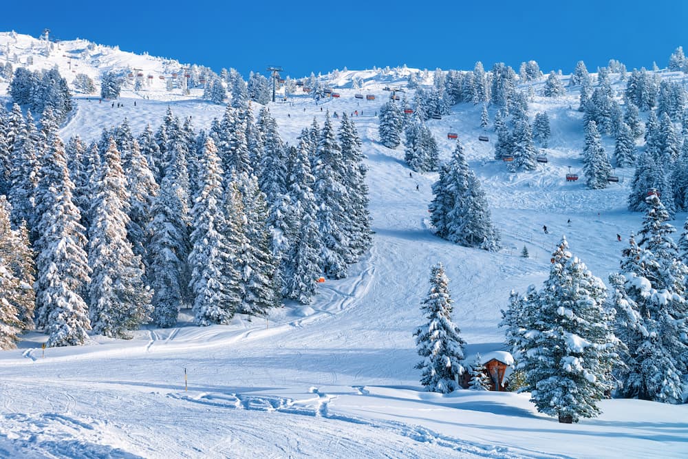 Stoeltjeslift in Mayrhofen in Zillertal 3000 tijdens wintersport in Oostenrijk