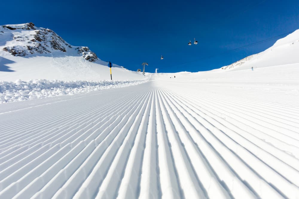 Net geprepareerde piste tijdens wintersport