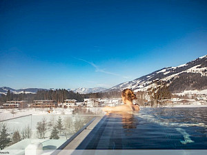 Berg &amp; Golf Resort Westendorf by ALPS RESORTS Oostenrijk infinity zwembad