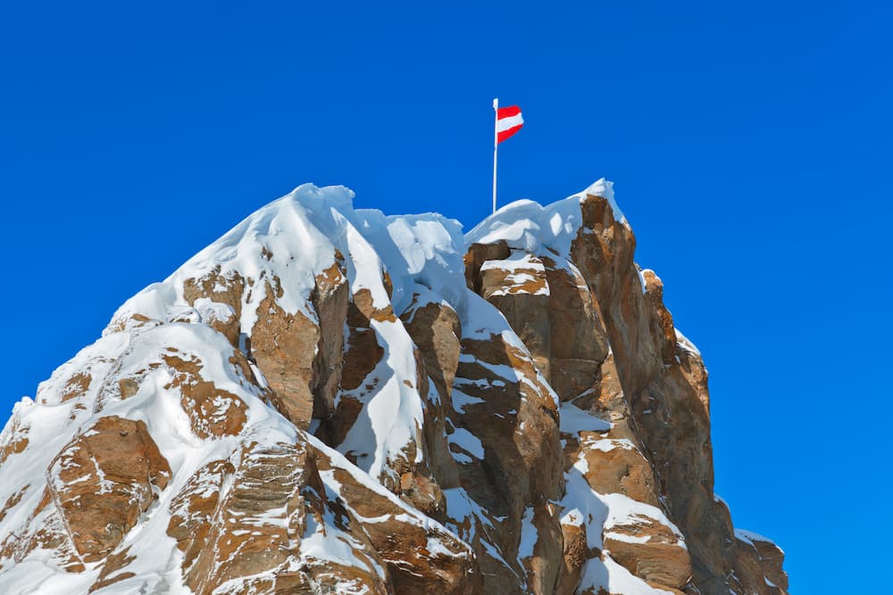 Kaprun top van de gletsjer met de Oostenrijkse vlag